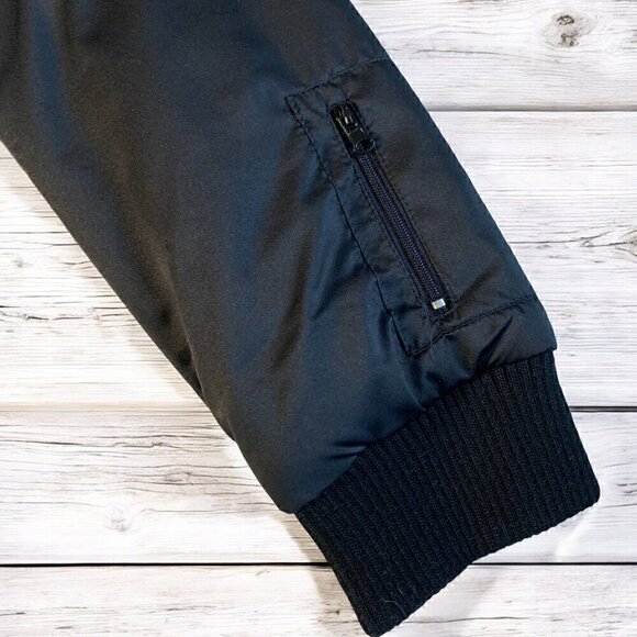 Fabletics Medusa Reversible Belted Puffer Jacket Black/Arctic Print Size XL NWT - Picture 11 of 12